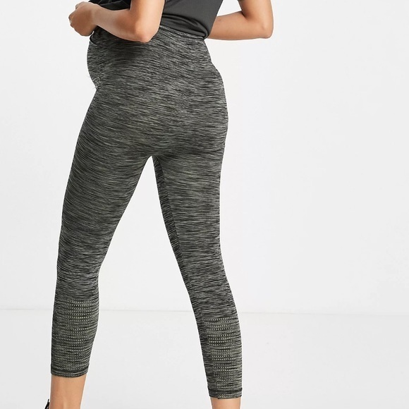 Mamalicious Maternity Active Cropped Leggings - Picture 5 of 9